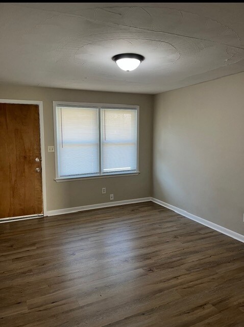 Foto del edificio - 1818 22nd St NE