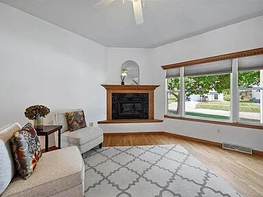 Foto del edificio - 515 Potter St