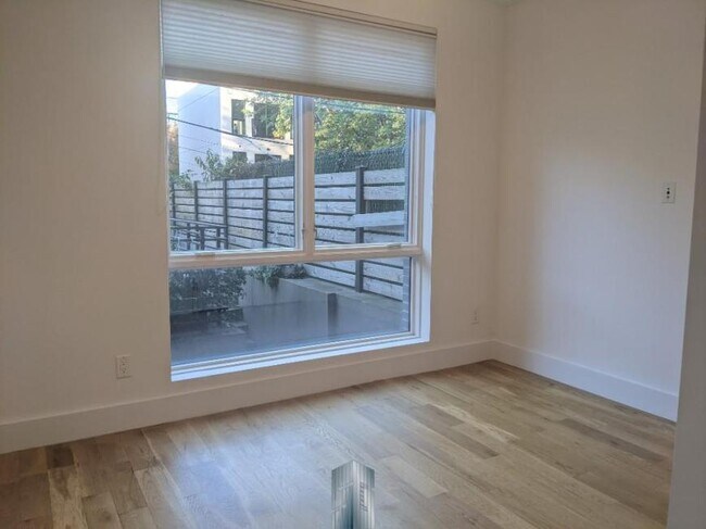 Foto del edificio - 2 bedroom in BROOKLYN NY 11221