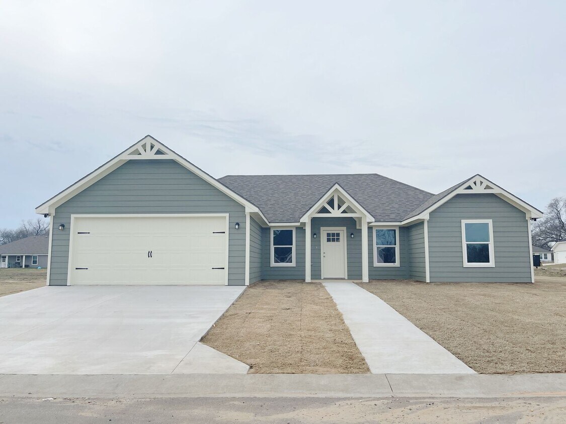Brand New 3/2 in Durant ISD House Rental in Durant, OK
