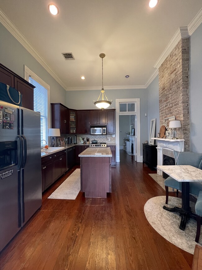 Kitchen - 1424 Melpomene St