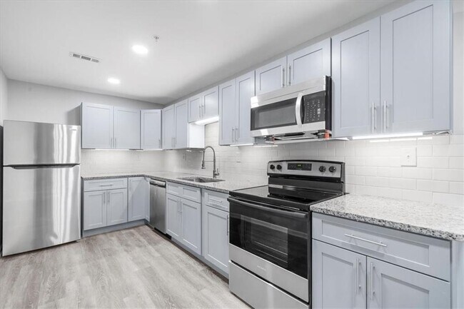 Foto del edificio - 5399 Northland Dr NE