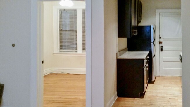 Foto del edificio - 4723 N Leavitt St