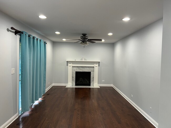 Building Photo - 926 Aspen Dr