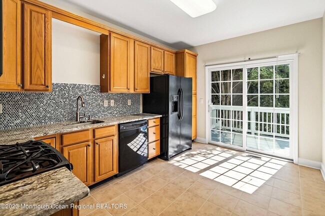 Foto del edificio - 86 Deepwater Cir