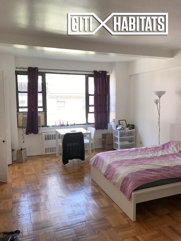 Foto del edificio - 30 E 37th St