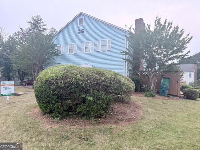 Foto del edificio - 6004 Green Yard Way