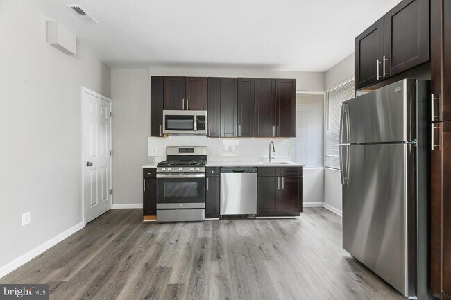 Foto del edificio - 4100 Norfolk Ave