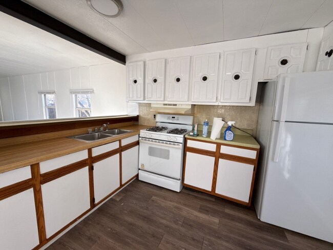 Foto del edificio - 214 Old Hwy Rd