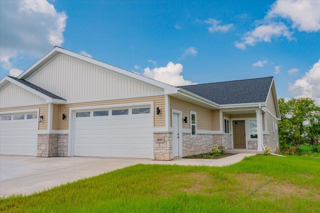 Foto del edificio - 1430 Palm Grass Way