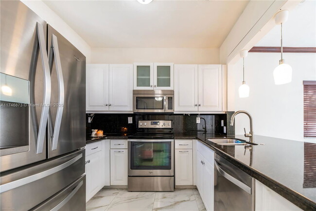 Foto del edificio - 12762 SW 49th Ct