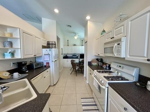 Foto del edificio - 360 Shoreline Cir