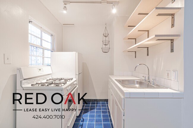 Foto del edificio - 411 1/2 S Coronado St-411 1/2