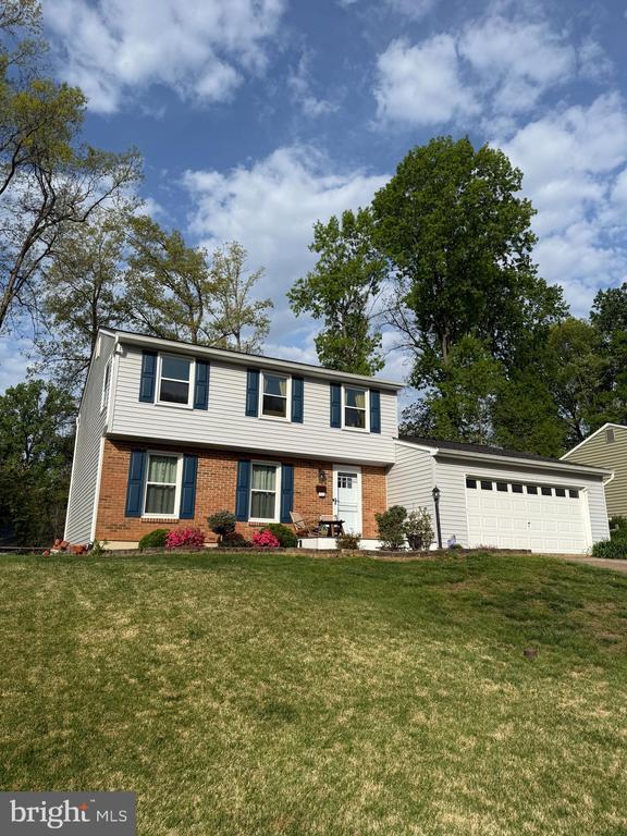 Building Photo - 15310 Holly Hill Dr