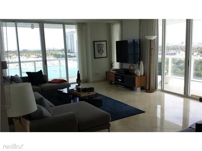 Foto del edificio - 2 br, 2 bath  - 10 Venetian Way # 10