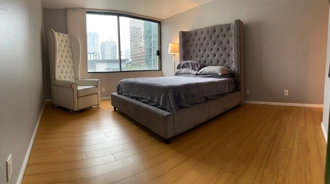 Master/#2 bedroom - 600 W 9th St