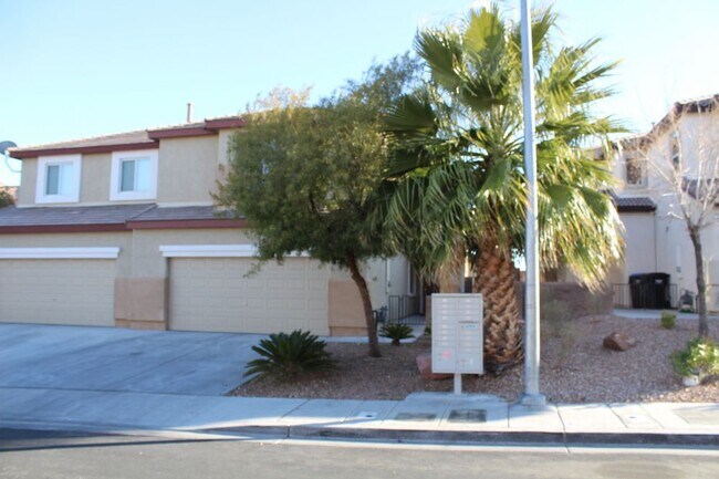 Building Photo - 705 W Colton Ave