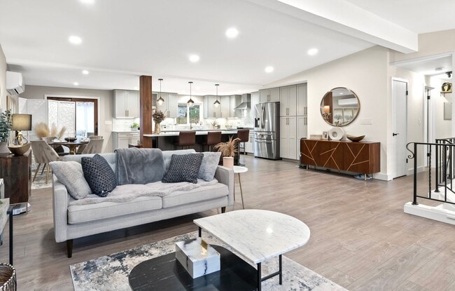 Building Photo - Modern Newly Remodeled Split Level Home fo...