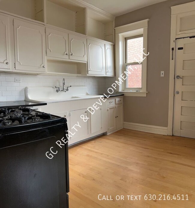 Foto del edificio - ***DOWNTOWN WHEATON / 2 BDRM / W&D IN UNIT...