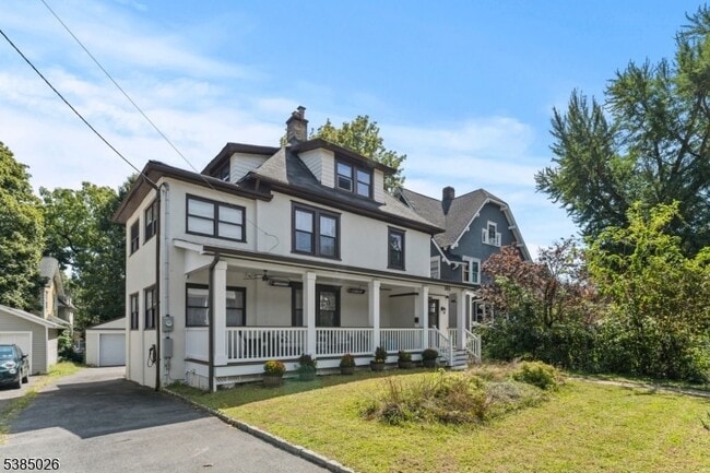 Building Photo - 283 Orange Rd