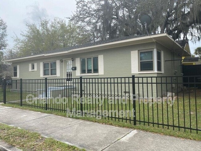 Building Photo - 804 N Thornton Ave