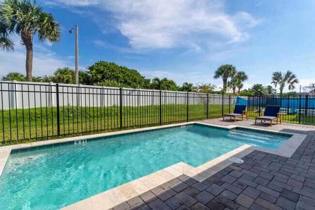 Building Photo - 3001 Hafen Ln