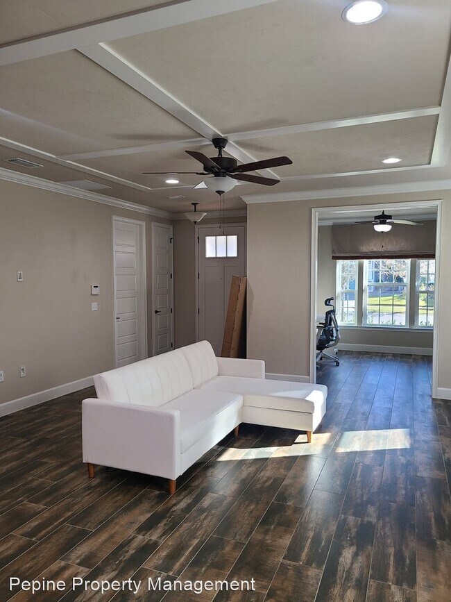 Building Photo - 3 br, 3 bath House - 1202 NW 137th Way