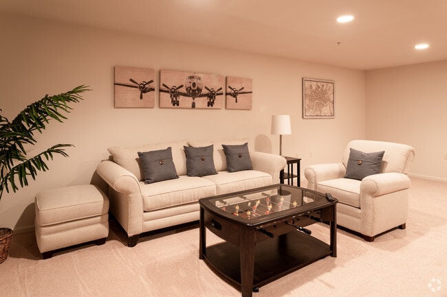 Family Room - Heritage Orchard Hill