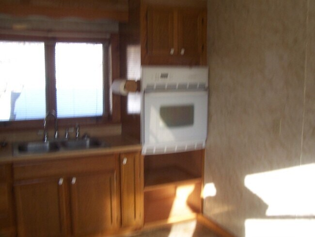 Foto del edificio - 206 W Main St