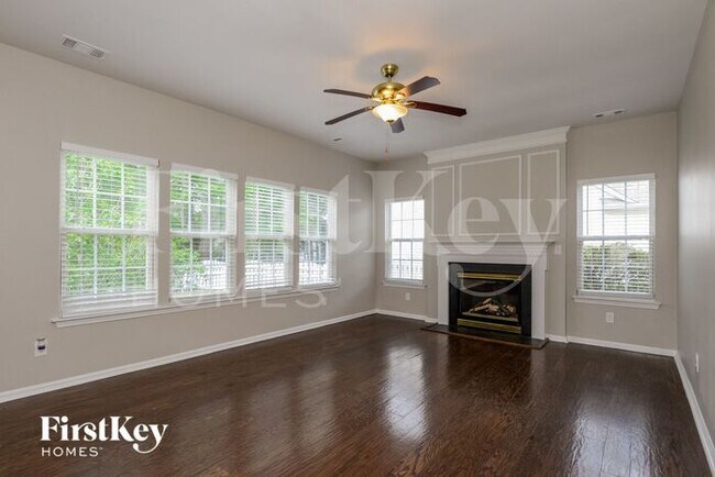 Foto del edificio - 13622 Edgetree Dr