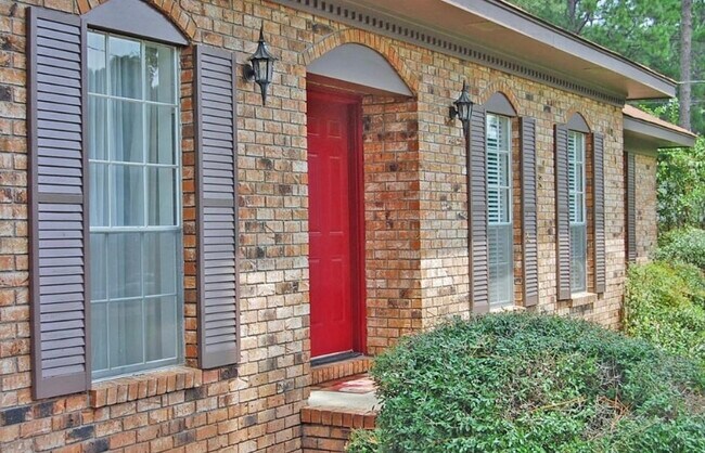 Building Photo - 106 Beechwood Dr