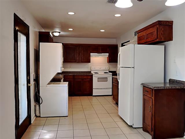 Foto del edificio - 7114 Wilcox Dr
