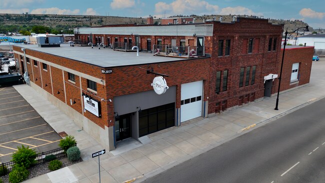 Foto del edificio - 2019 Montana Ave