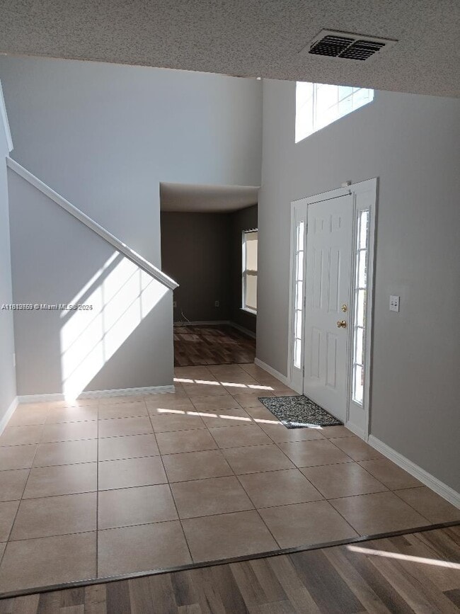 Building Photo - 642 NW Bayshore Blvd
