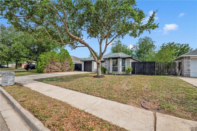 Foto del edificio - 4216 Goldcrest Ave