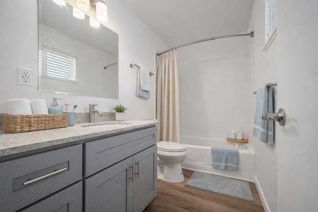 Foto del edificio - 8309 Lowell Ave