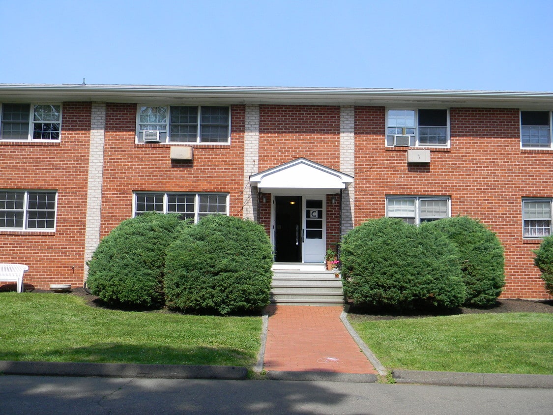1739 Foxon Rd Unit C2, North Branford, CT 06471 Apartment for Rent
