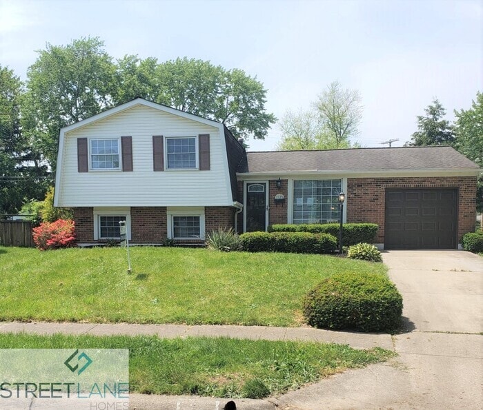 Primary Photo - Charming 3 Bedroom in Columbus!