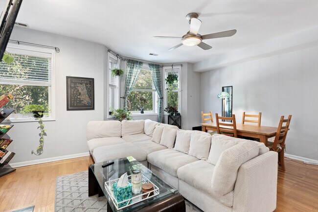 Foto del edificio - 1522 N Bosworth Ave