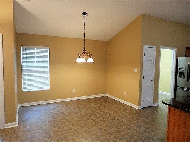 Building Photo - 6739 Evergreen Woods