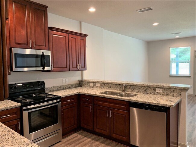 Building Photo - 626 Magnolia Bend