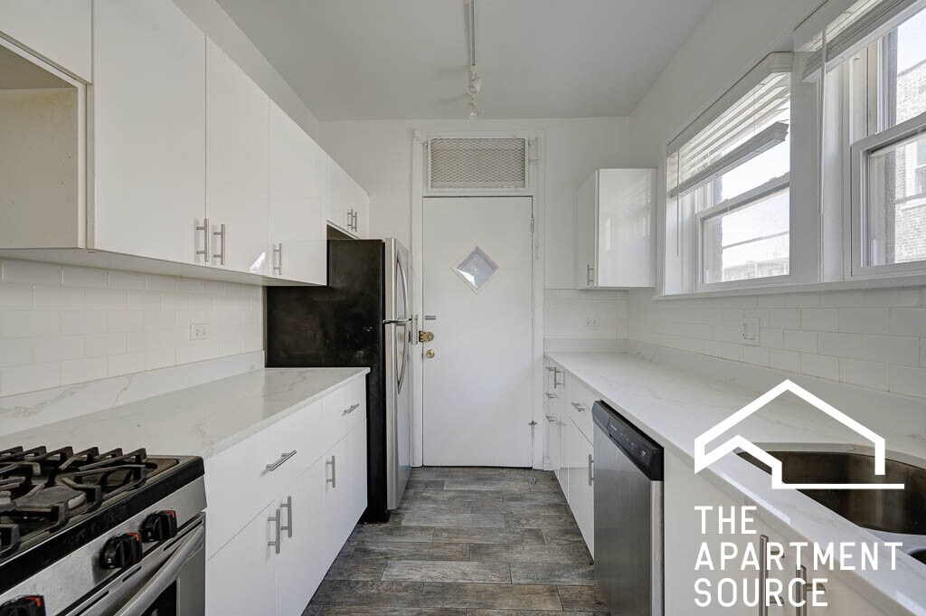 738 N Aldine Ave Unit 2E, Chicago, IL 60657 Condo for Rent in Chicago