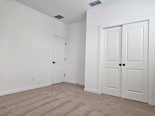 Foto del edificio - 8438 Tranquil Bay Ct