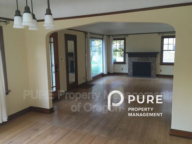 Foto del edificio - 2716 NE 27th Ave