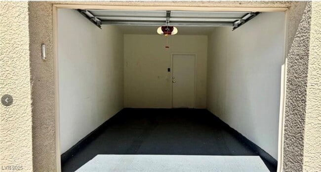 Building Photo - 7127 S Durango Dr