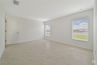 Building Photo - 4022 San Clemente Ct