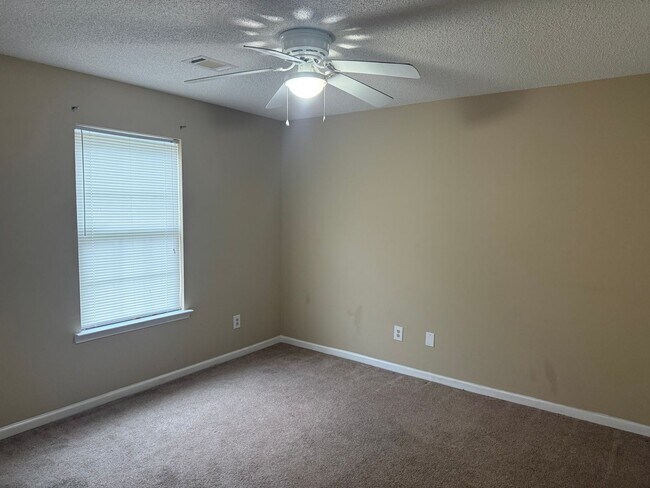 Foto del edificio - 2510 Barnesdale Wy