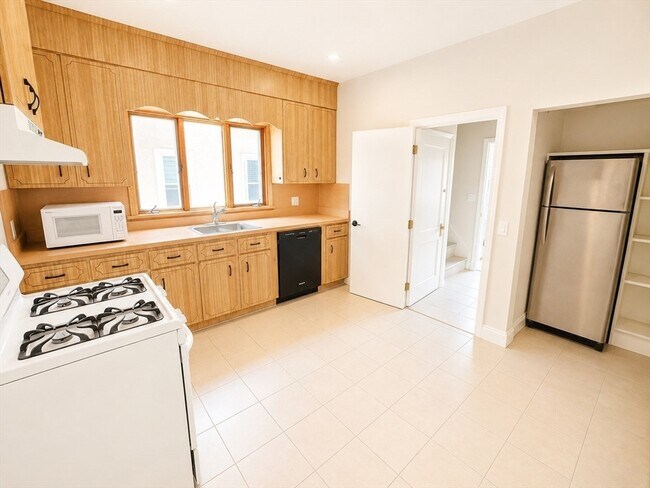 Foto del edificio - 111 Hillsdale Rd