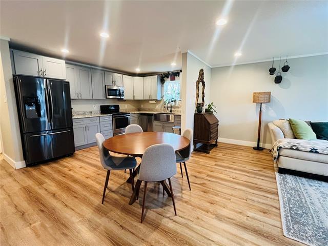 Foto del edificio - 2840 Oakdale St