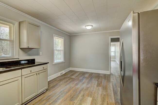 Foto del edificio - 136 Pony Barn Rd